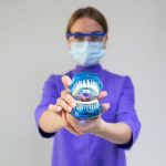 5 kroków do zdrowych zębów z aparatem ortodontycznym